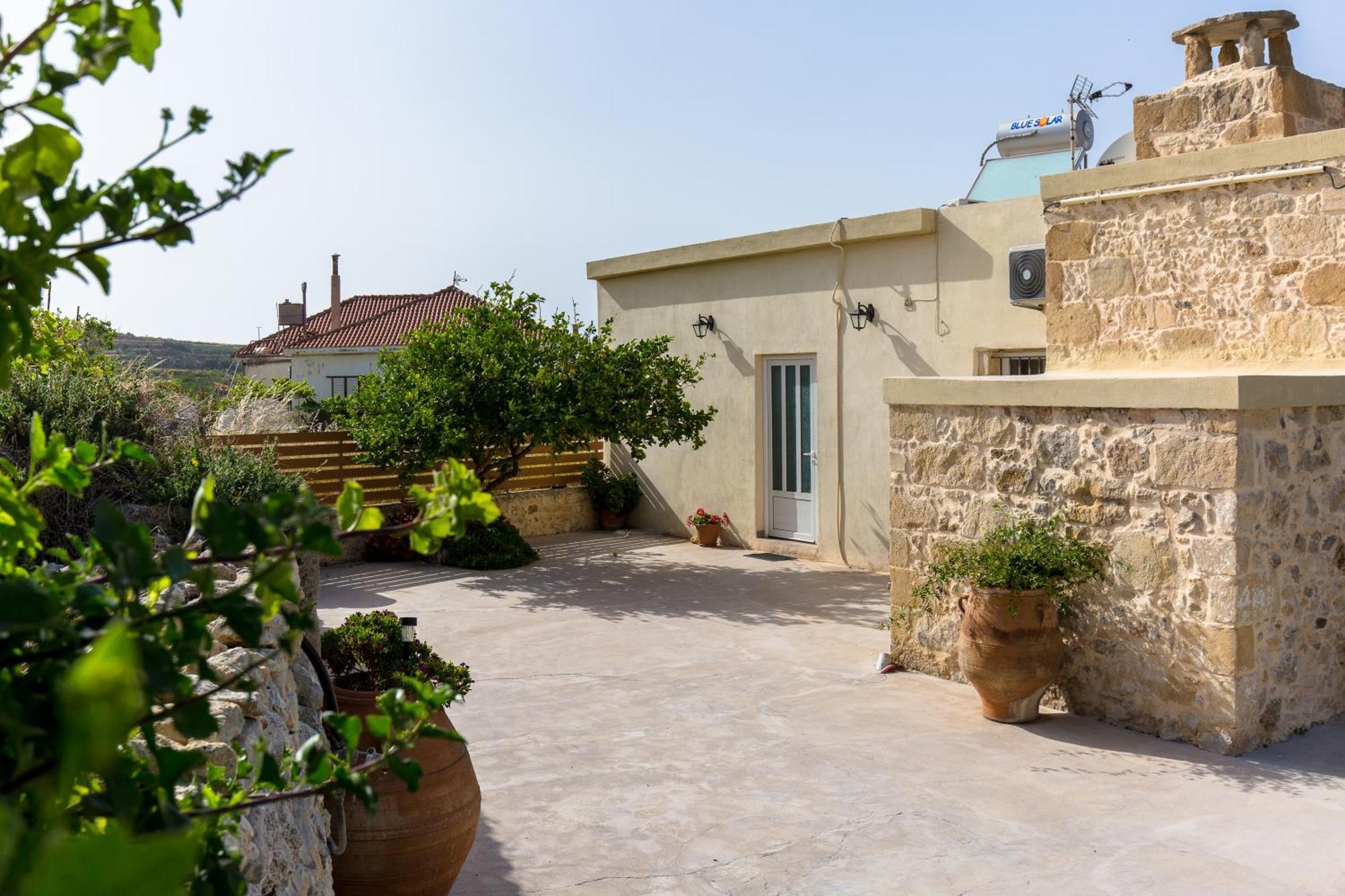 Eliana'S Stone House Apartment Benoudhiana Ngoại thất bức ảnh